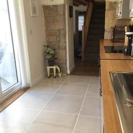 Sandy Cottage, Nr Eden & Beaches St Austell