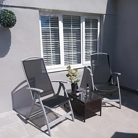 Holiday home Sandy Cottage, Nr Eden & Beaches St Austell